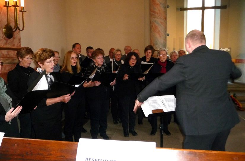 Auftritt der Singegemeinschaft "Harmonie".
