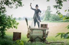 Katharinas Schaubude erinnert zum Braugassentheater an nostalgische Jahrmärkte.