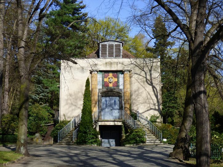 St. Pauli Friedhof - die ehemalige Feierhalle. Foto: Heike Richter