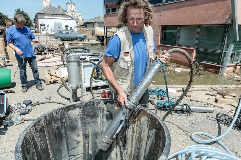 Beim Hochwasser-Einsatz in Bosnien 2014 Foto: arche noVa e.V.