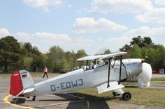Beim Flugplatzfest in Welzow werden verschiedene Flugzeuge zu sehen sein, unter anderem eine Brückner Jungmann 131.