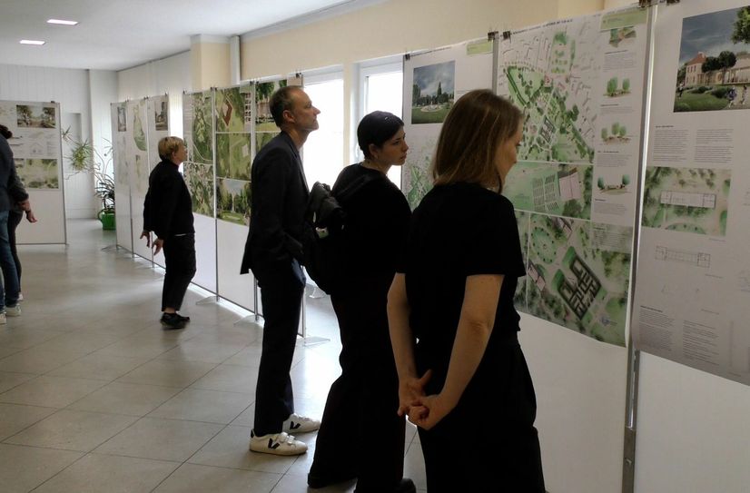 ...können bis 14. Juli im Rathaus besichtigt werden.