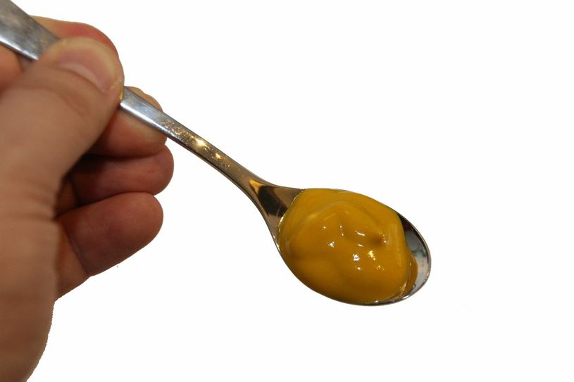 Ab sofort kann man sein Essen auch mit einem Löffel ViaThea-Senf genießen. Symbolfoto: Keil