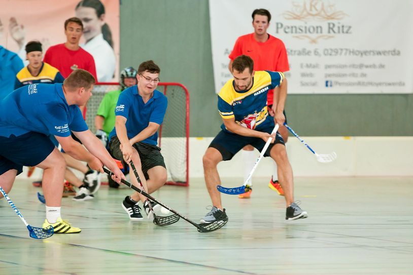 Die Füchse versuchten sich am Wochenende erfolgreich im Floorball. Foto: Georg Vesper
