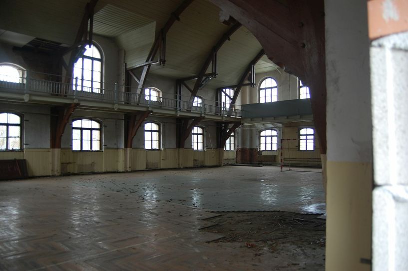 Die Jahnhalle in Meißen: Seit Jahren bemüht sich die Bürgerstiftung Meißen um die Wiederbelebung der historischen Turnhalle und dem Areal ringsum. Foto: Archiv