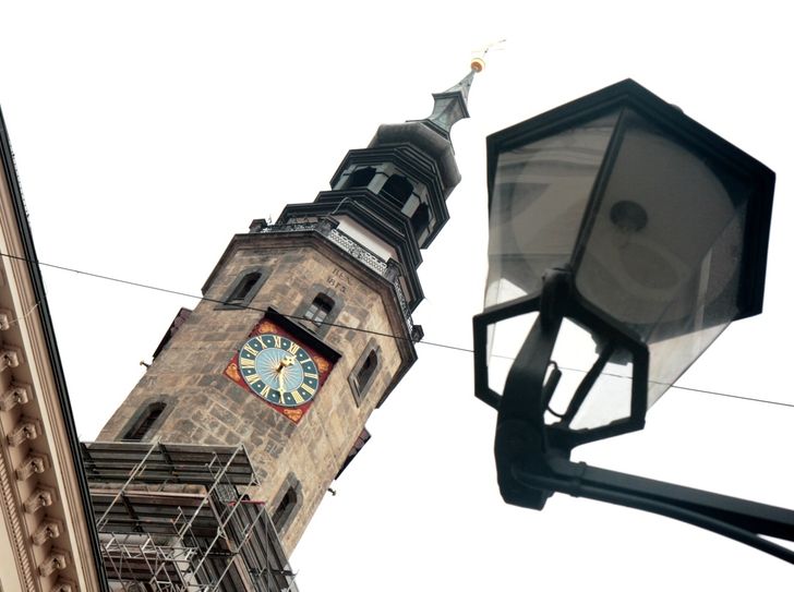 Gehört zu den Projekten, die dank der Altstadtmillion gefördert werden konnten: Die Turmuhr am Rathaus. Foto: Archiv