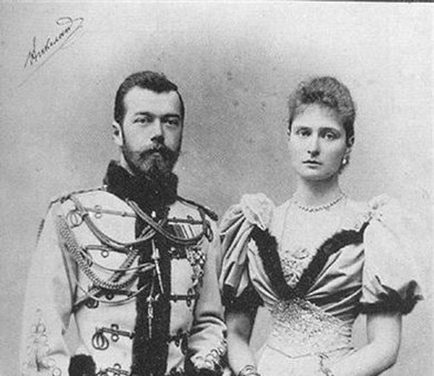 Nikolai II., Imperator und Selbstherrscher von ganz Russland, Moskau, Kiew, Wladimir, Nowgorod und seine Frau Alexandra, geborene Alix Prinzessin von Hessen-Darmstadt. Foto: RUDEK