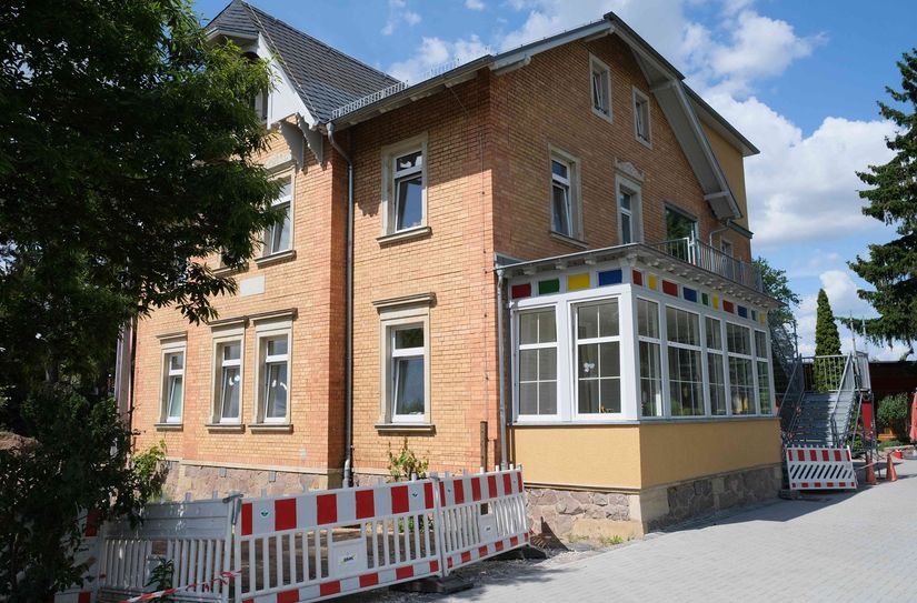 Innen ist schon alles fertig, außen muss noch die Fluchttreppe angebaut werden.