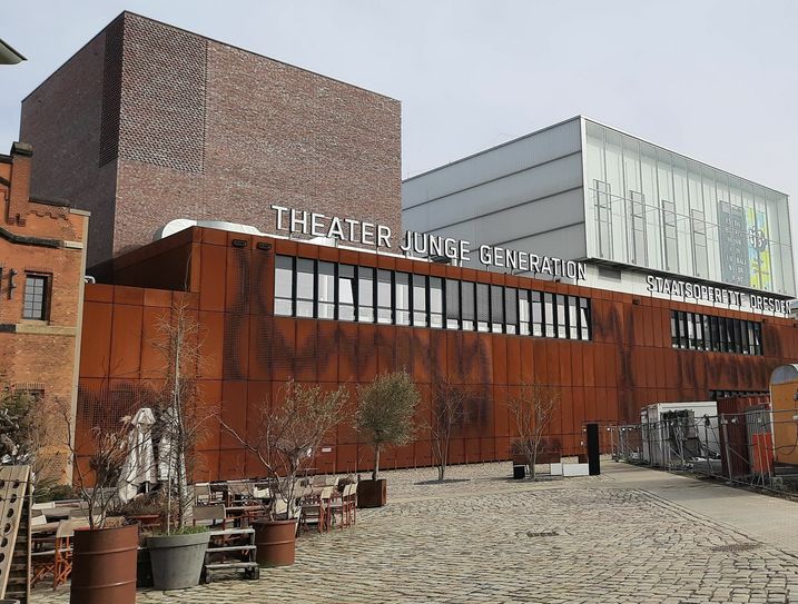 Bleiben die Inzidenzwerte unter 100, öffnen die Staatsoperette am 26. März, das theater junge generation am 5. April. Foto: Pönisch