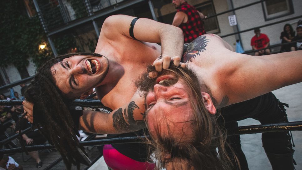 Bei Wrestling ist allerdings wirklich viel Show dabei