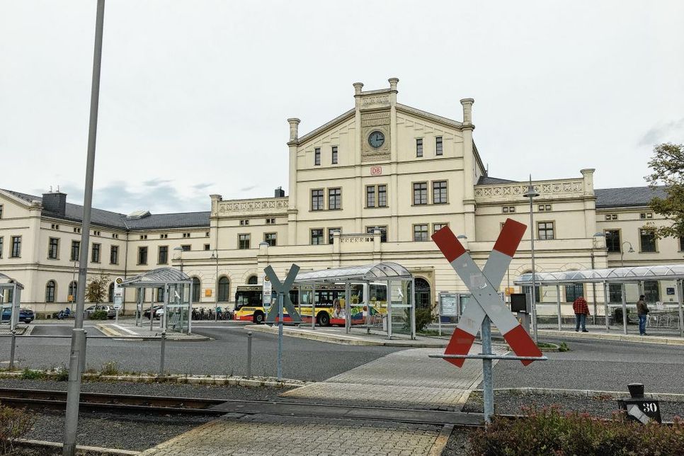 Die Modernisierung des Bahnhofs ist abgeschlossen. Jetzt wollen Stadt und ZVON das Bahnhofsumfeld weiterentwickeln. Foto: T. Keil