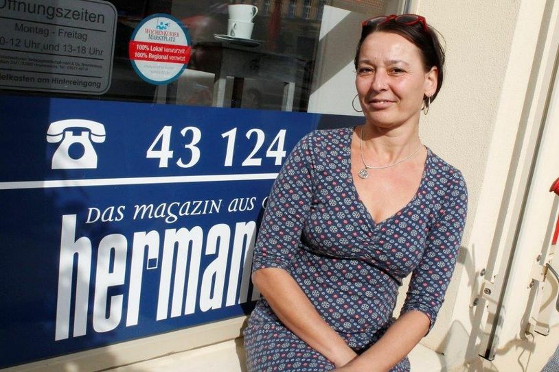 Cornelia Meißner ist Chefredakteurin vom Hermann, dem Cottbuser Stadtmagazin. Das gibt es mittlerweile seit 19 Jahren in der Stadt. Seit 2012 gehört es zum Verlag des WochenKurier Brandenburg. Im Rahmen des 25. FilmFestivals im November sucht man gemeinsam mit Radio Eins vom rbb Filmkritiker, die das Festival begleiten. Foto: jho