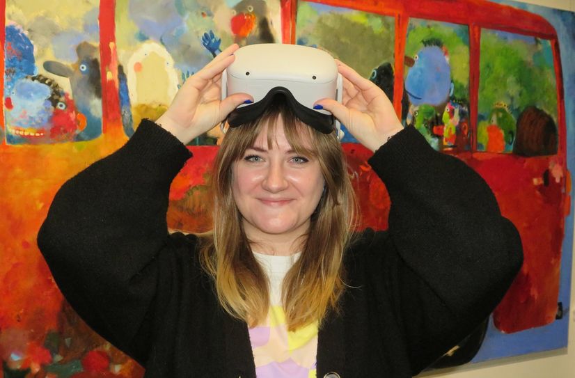 So sieht eine VR-Brille aus. Jessica Udhardt veranstaltet am 15. Februar für Senioren einen Workshop in Trägerschaft des Mediennetzwerkes Lausitz. "Einfach vorbeikommen und Spaß haben", meint die 26-Jährige.