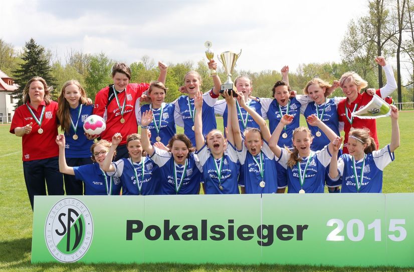 Die damalige C-Jugend erringte 2015 den Pokalsieg im Wesenitzsportpark.