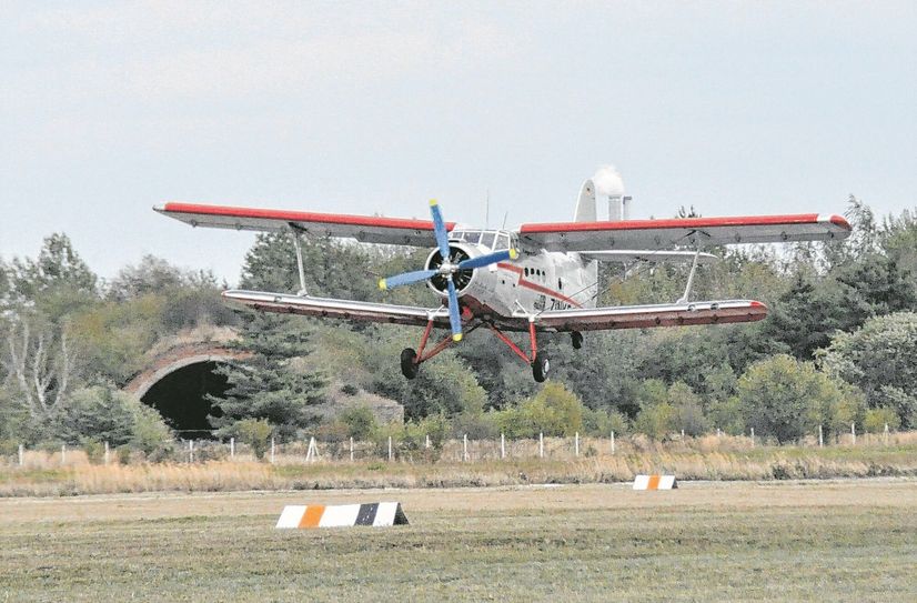Der Flugbetrieb bleibt in Großenhain bis zur Übernahme durch einen Großinvestor bestehen.