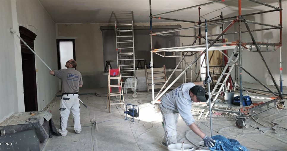 Viel Arbeit im Saal gab es für den Malerfachbetrieb »pittura« aus Finsterwalde.