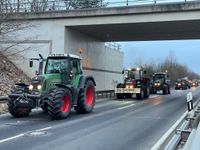 Dutzende Landwirte haben sich in Görlitz der Protestaktion angeschlossen.