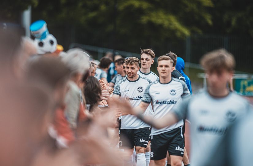 Am 16. Juli ist die Erste Männermannschaftzum Testspiel auf der Müllerwiese zu erleben.
Foto: Matthias Kost