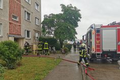 Die Feuerwehr musste in Großenhain einen Keller wieder trockenlegen.