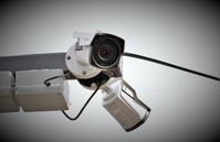 https://pixabay.com/de/photos/cctv-kamera-%c3%bcberwachung-sicherheit-5318438/